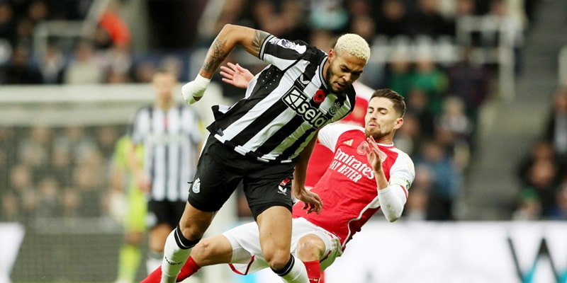 Hiểu rõ kèo chấp 0.5 qua trận đấu Arsenal vs Newcastle